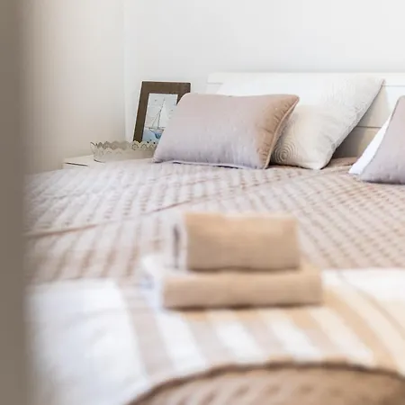 Grego * Milna (Brac)