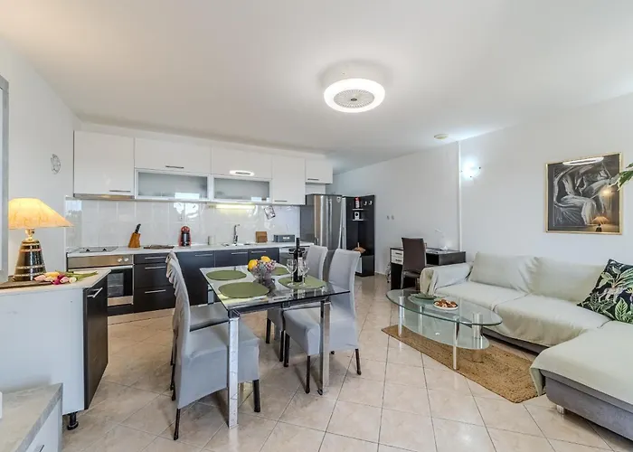 Grego * Milna (Brac)